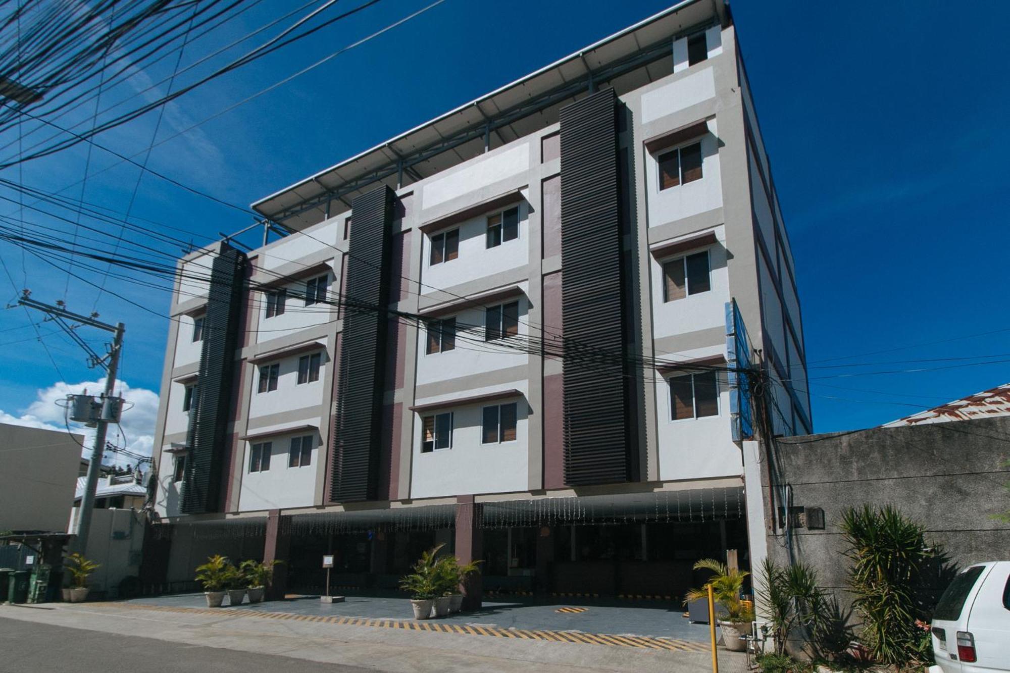 Reddoorz @ Leoncia Apartelle Mandaue Esterno foto